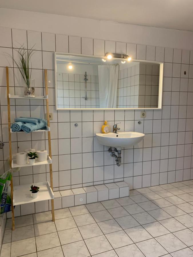 Ferienwohnung NEW modern Netflix WLAN Balkon bis 7 Personen Magdeburg Exterior foto