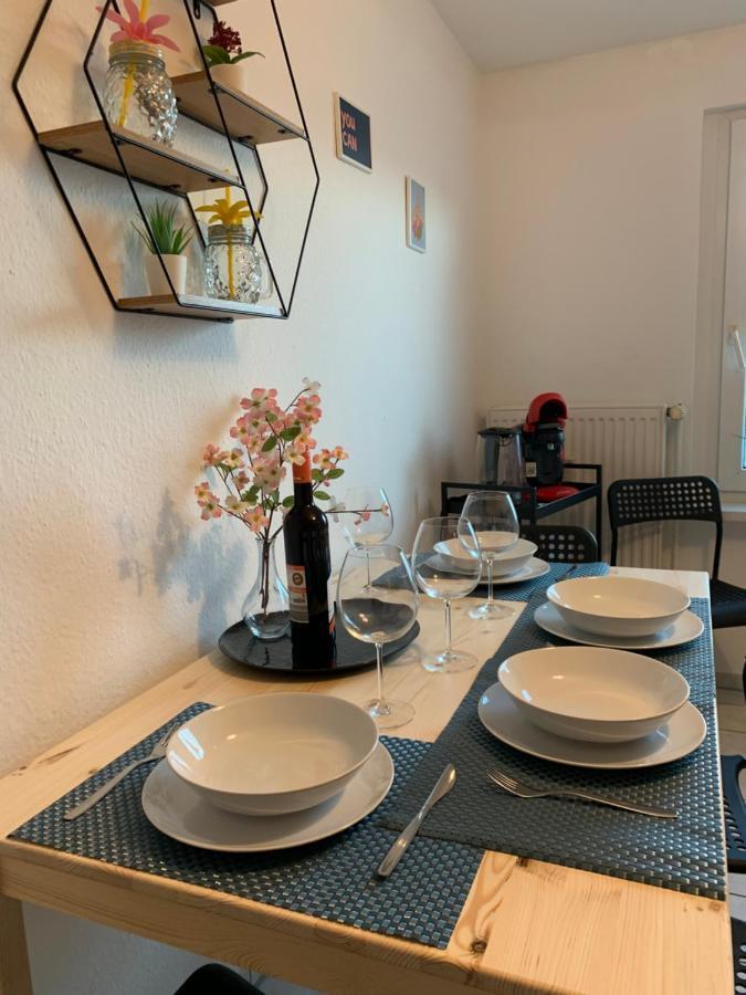 Ferienwohnung NEW modern Netflix WLAN Balkon bis 7 Personen Magdeburg Exterior foto
